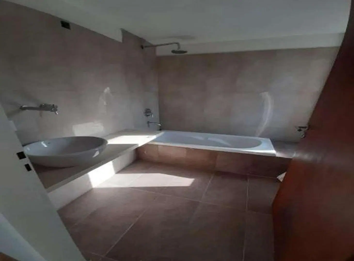 Casa en venta - 3 dormitorios 2 baños - cocheras - 100mts2 - San Carlos, La Plata 8