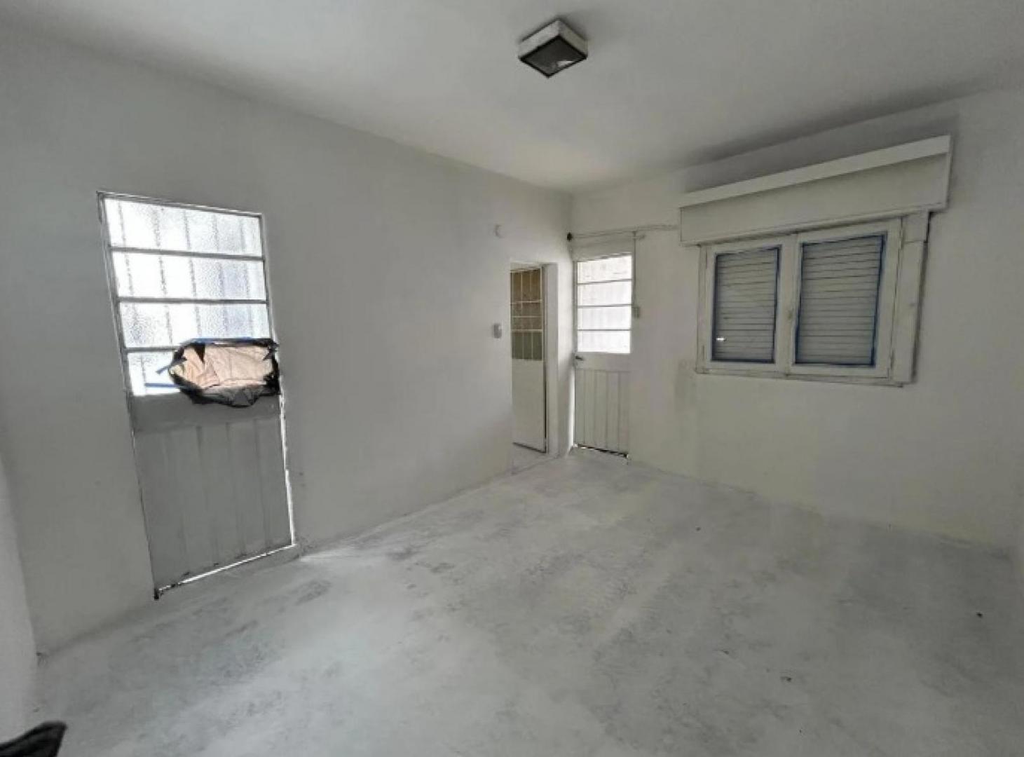 PH en venta - 2 Dormitorios 1 Baño - 85Mts2 - Morón
