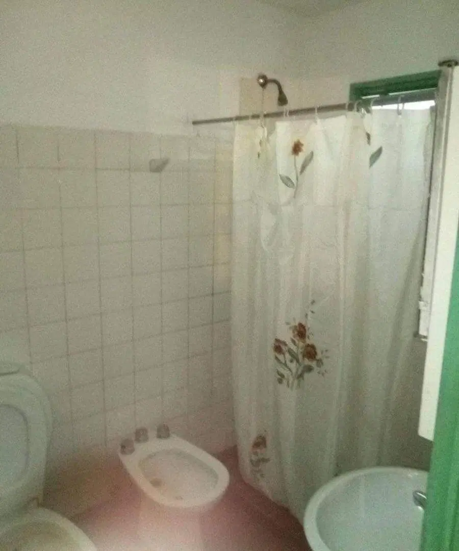 Departamento en venta - 2 dormitorios 1 baño - Wilde 4
