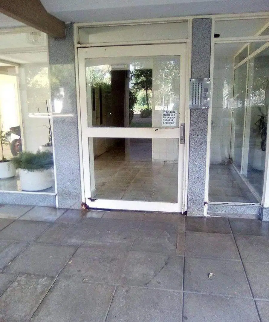Departamento en venta - 2 dormitorios 1 baño - Wilde 1