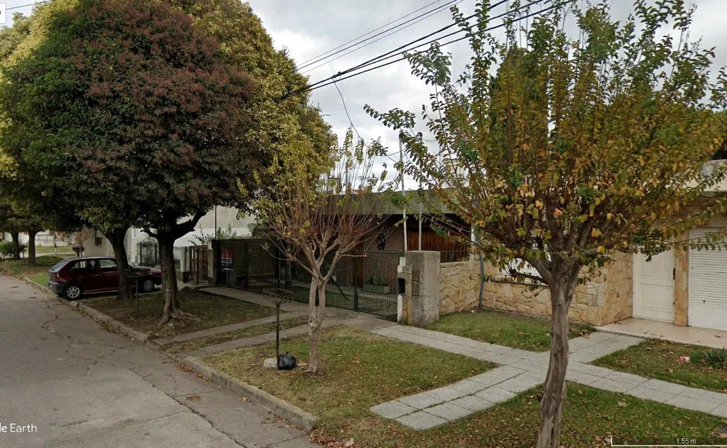 Casa en venta - 3 Dormitorios 2 Baños - 330Mts2 - Mar del Plata 3