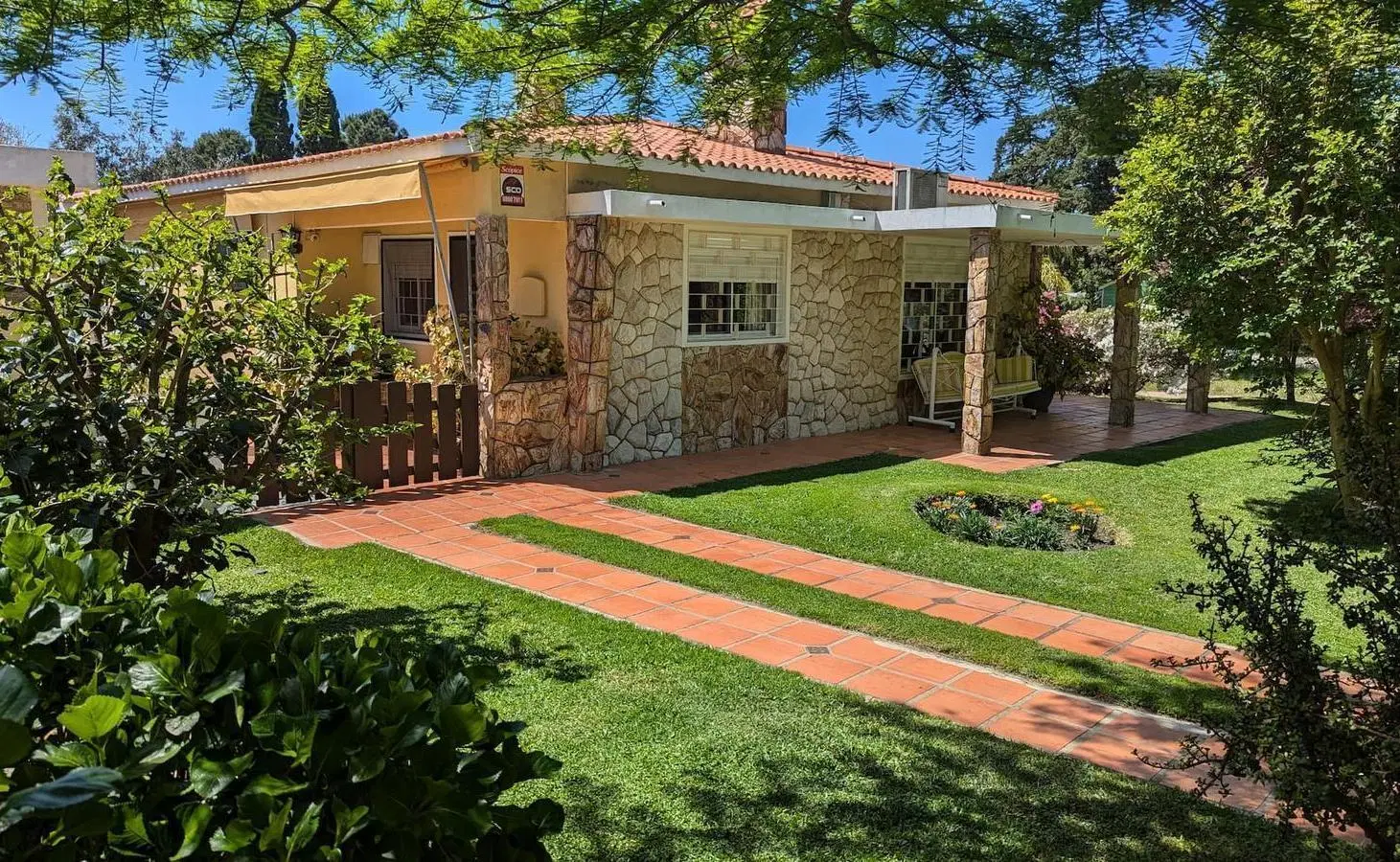 Casa en venta - 3 Dormitorios 2 Baños - Cochera - 539Mts2 - Canelones 5