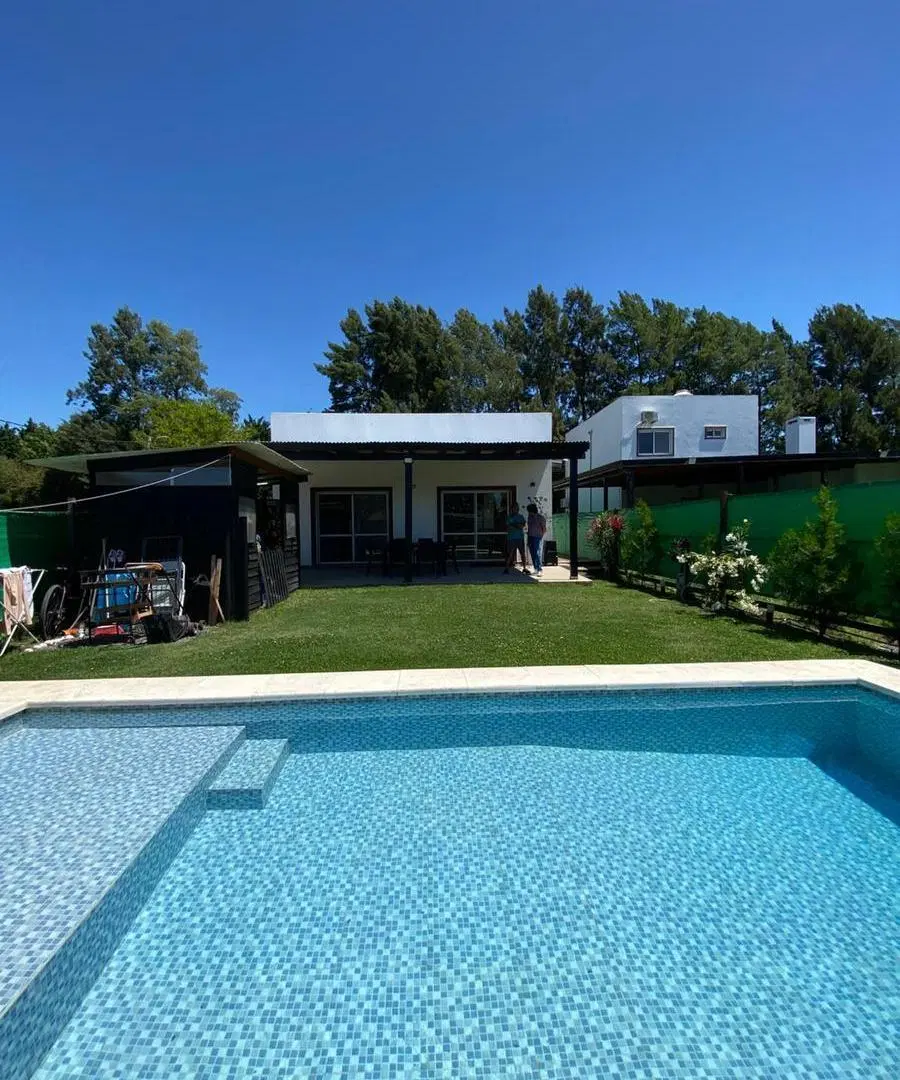 Casa en alquiler - 3 Dormitorios 3 Baños - 330Mts2 - La Plata 3