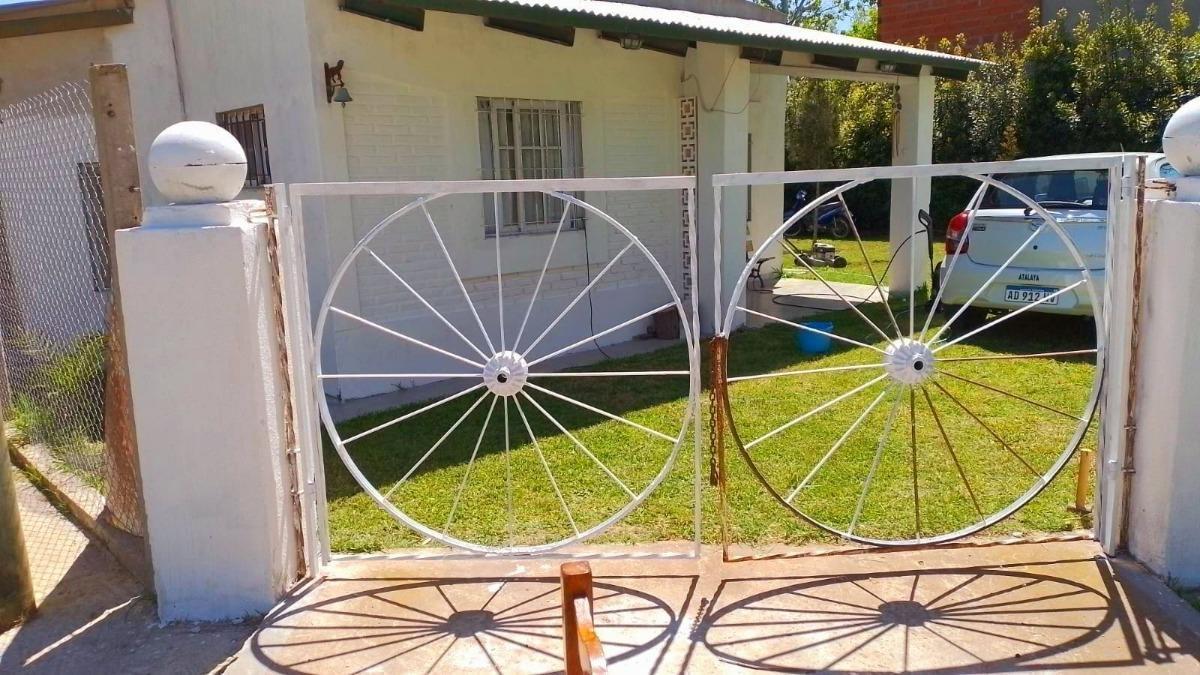 Casa en venta - 2 Dormitorios 1 Baño - 300Mts2 - Atalaya
