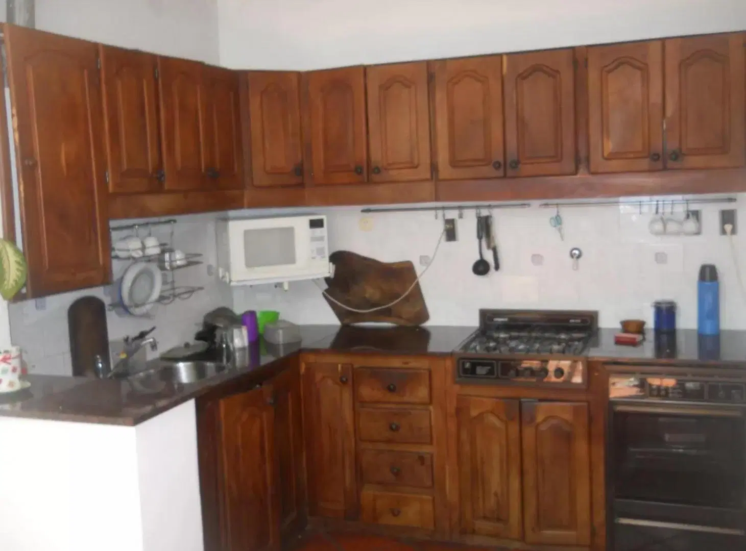 Casa en venta - 5 Dormitorios 2 Baños - Avellaneda 4