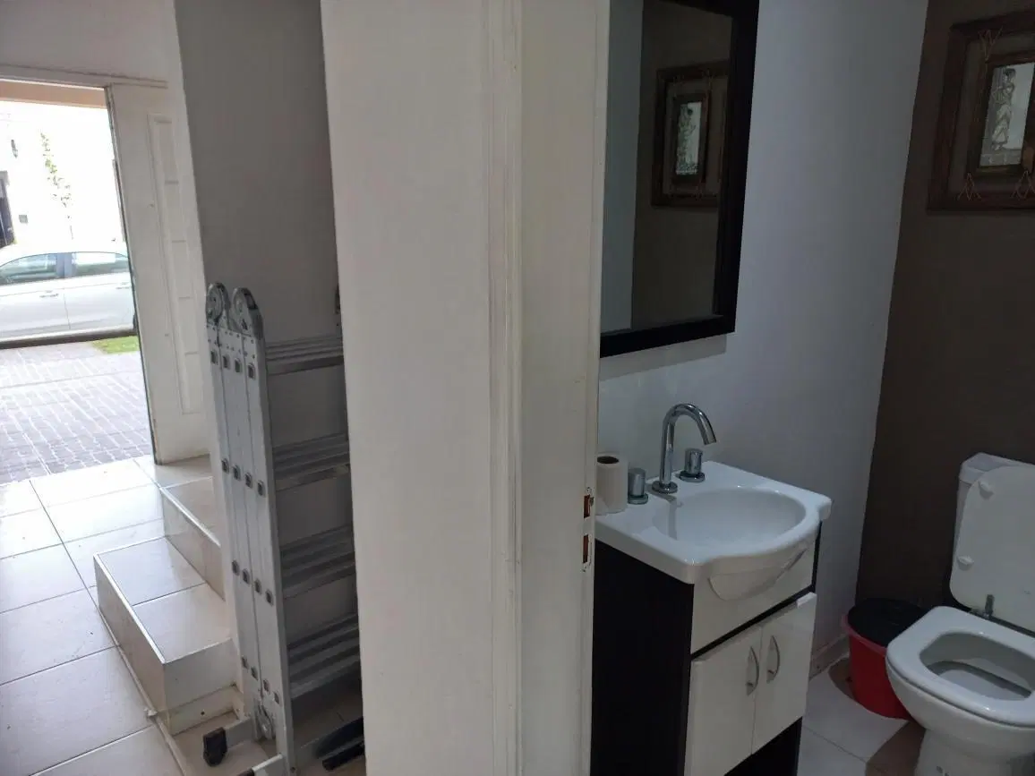 PH en venta - 3 Dormitorios 2 Baños - Cochera - 140,26Mts2 - Dolores 5