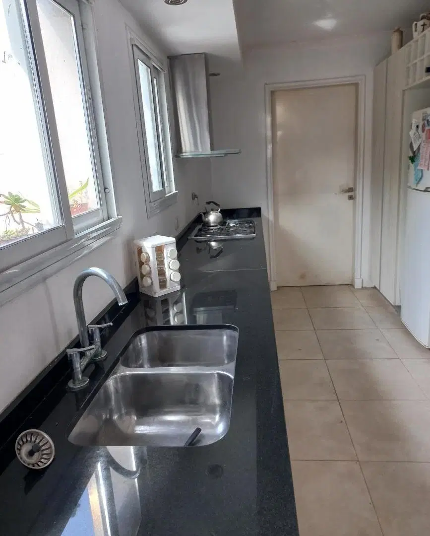 PH en venta - 3 Dormitorios 2 Baños - Cochera - 140,26Mts2 - Dolores 3