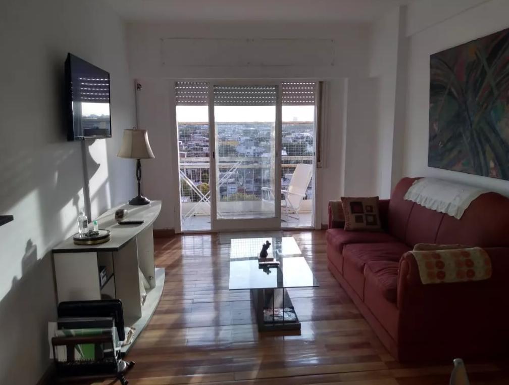 Departamento en Venta - 2 Dormitorios 1 Baño - 63 mts2 - Morón, Buenos Aires