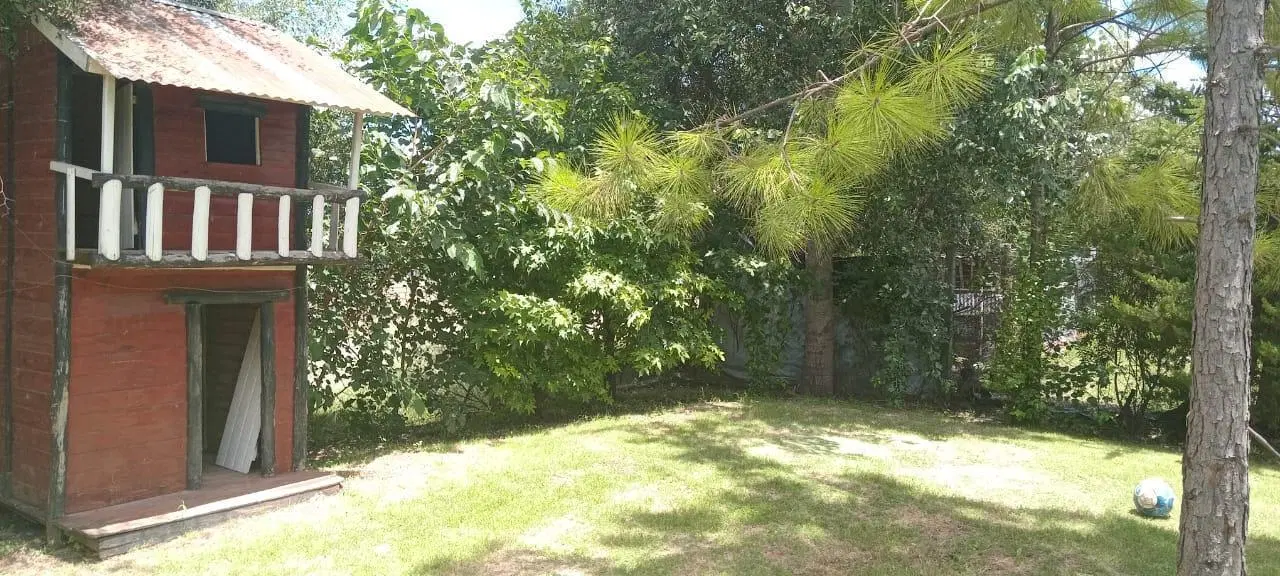 Casa en venta - 4 Dormitorios 2 Baños - 845Mts2 - Entre Ríos 2