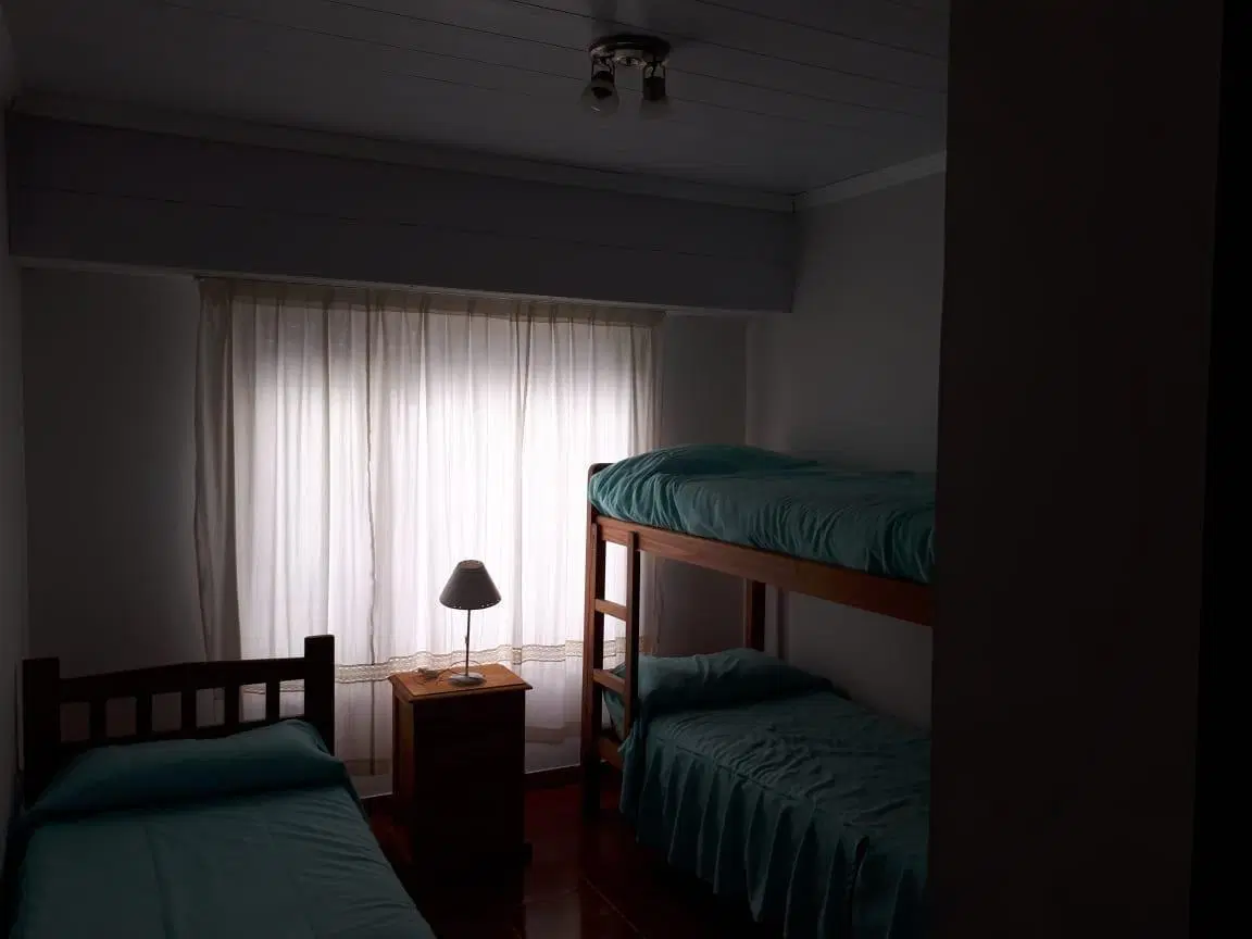 Casa en venta - 3 dormitorios y 3 baños - 200mts2 - Claromeco 3