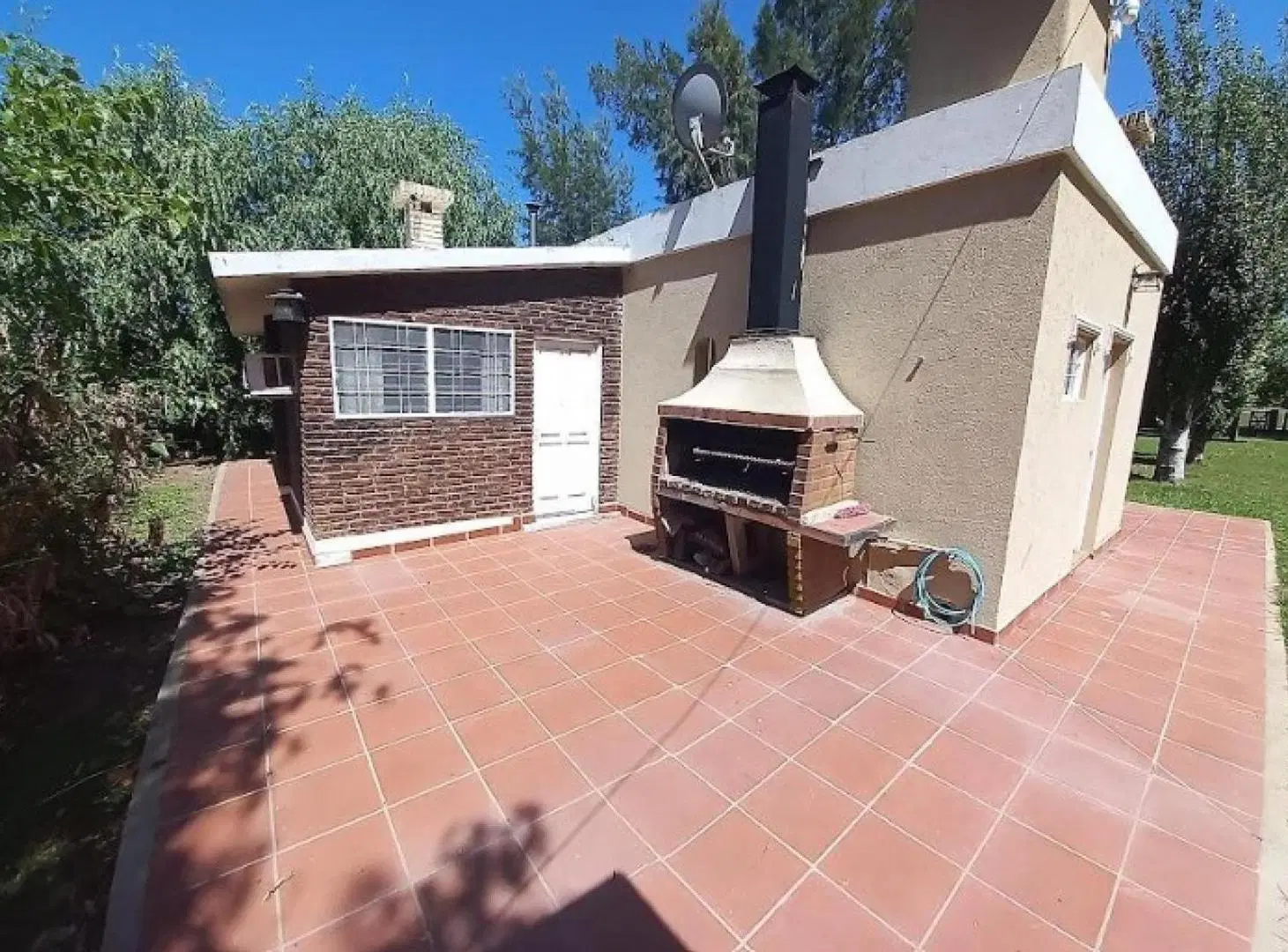 Casa quinta en venta - 3 Dormitorios 1 Baño - 1.800Mts2 - General Hornos 3