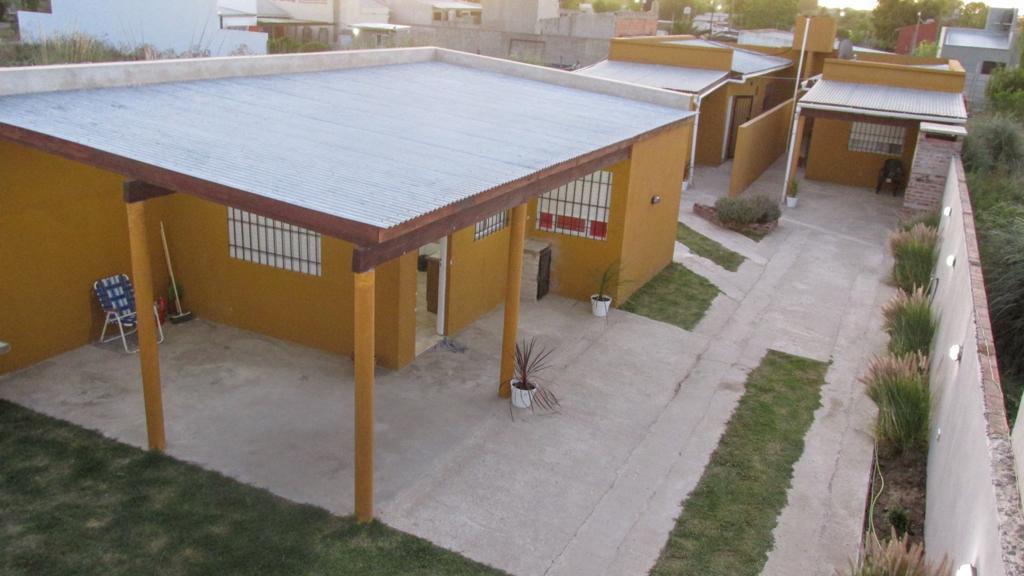 Edificio Comercial en venta - 3 Dormitorios 3 Baños - Cochera - 400Mts2 - Chascomus