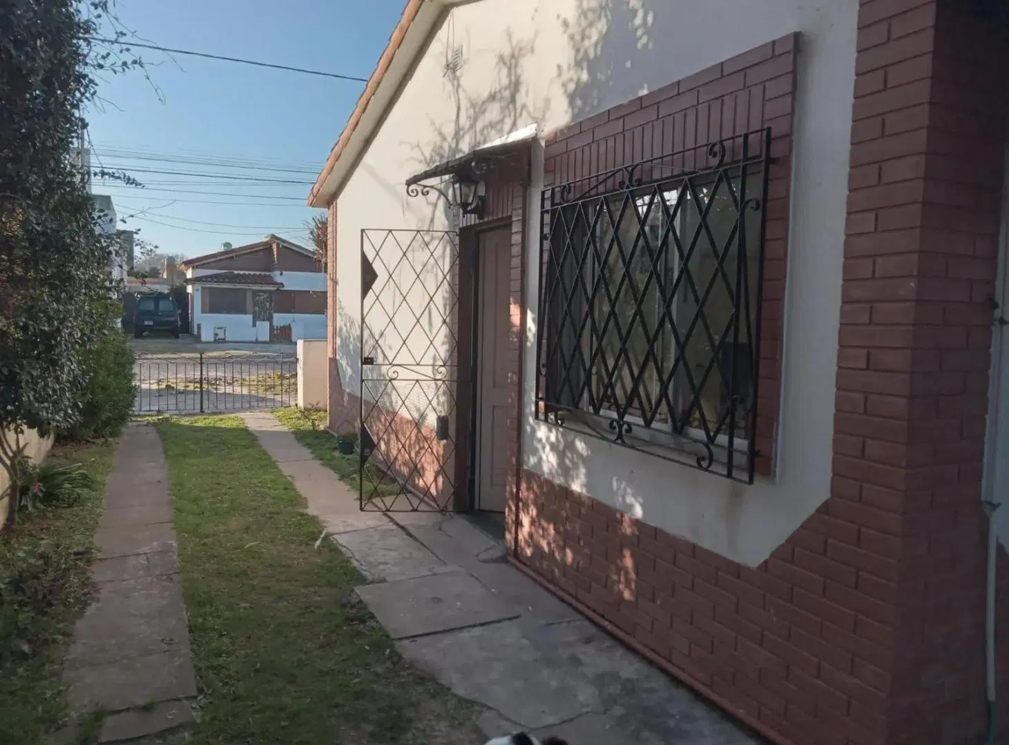 Casa en venta - 2 Dormitorios 1 Baño - 60Mts2 - Santa Teresita 2