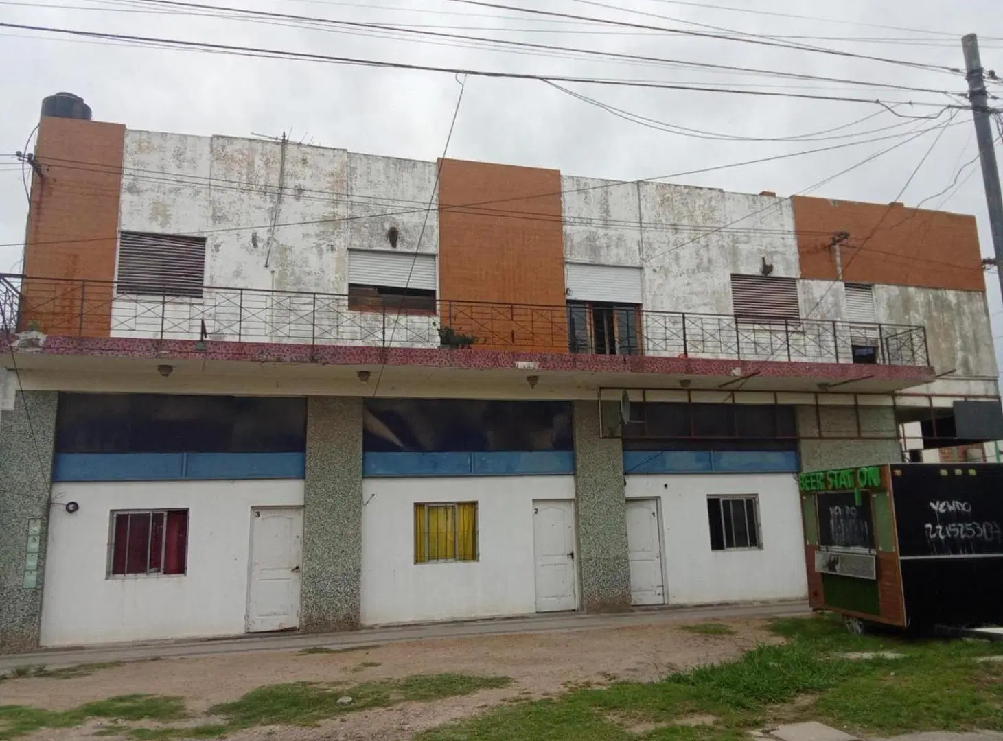 PH en venta - 3 Dormitorios 1 Baño - Ensenada 2
