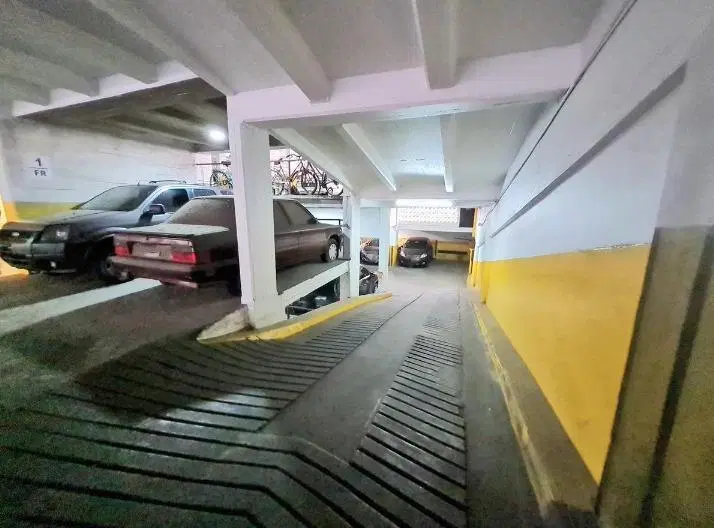 Cochera en venta - 12mts2 - Belgrano 1