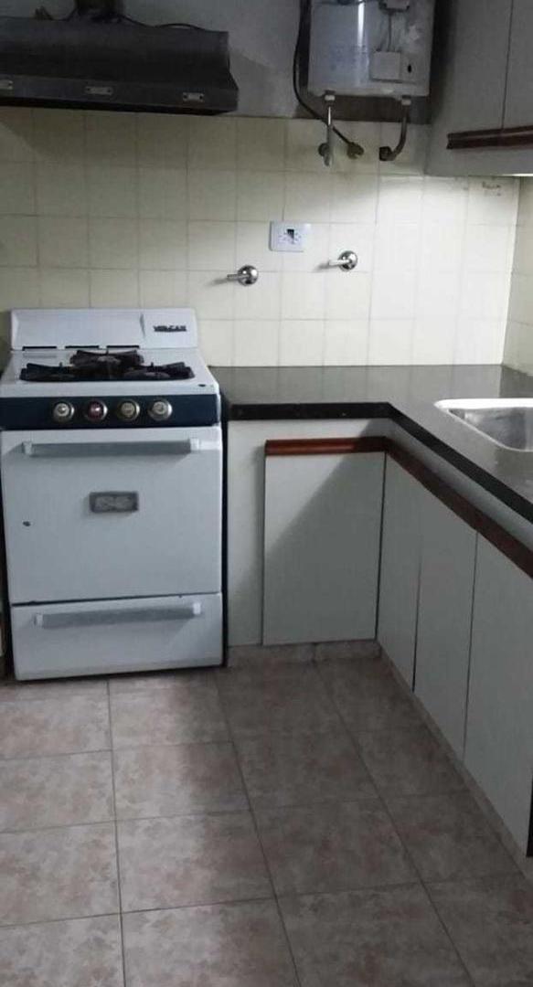 Foto de Casa en venta - 4 Dormitorios 1 Baño - Cochera - 200Mts2 - Las Toninas, imagen 5