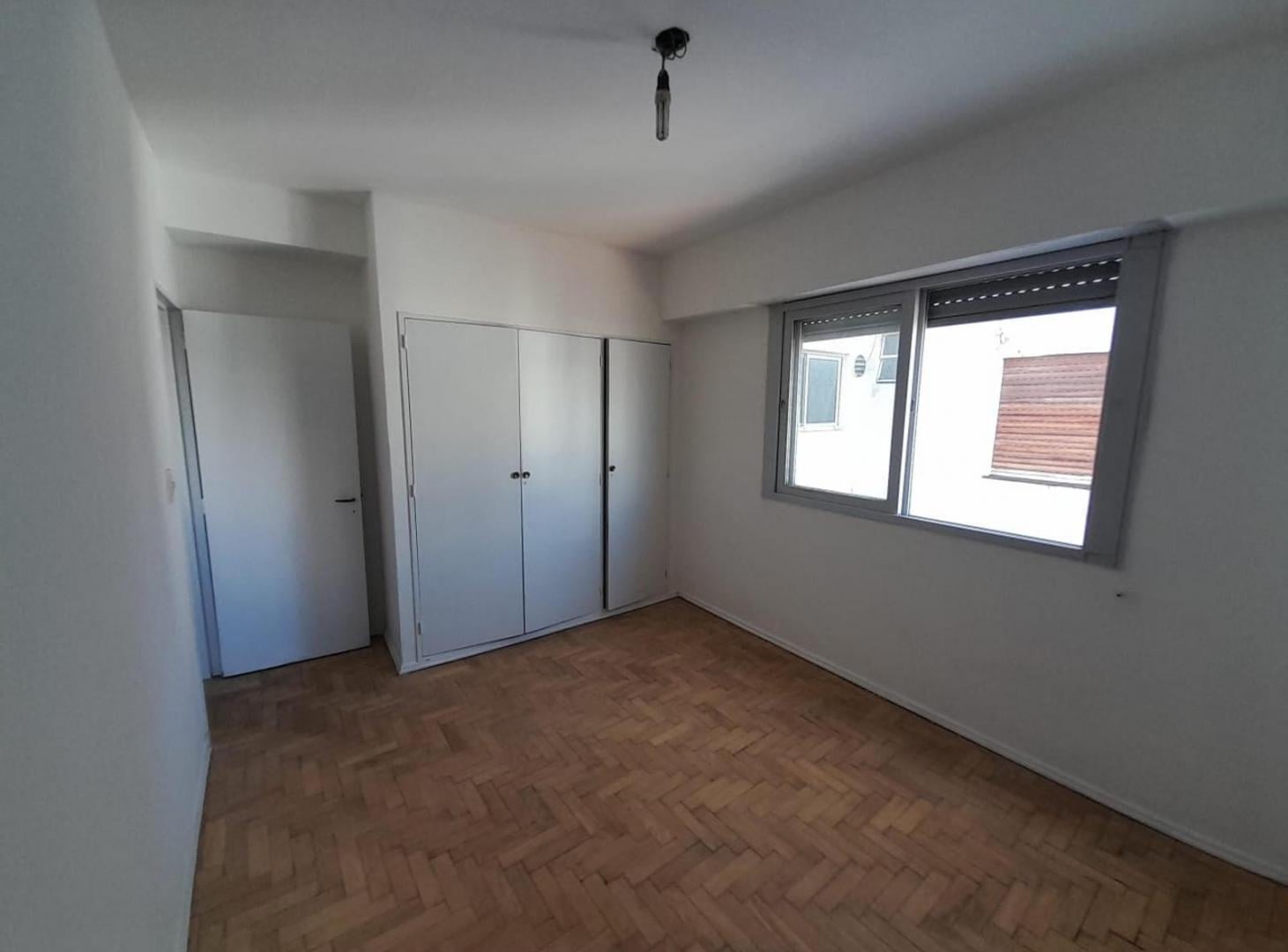 Departamento en venta - 2 Dormitorios 1 Baño - Flores