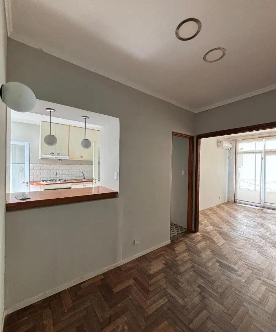 Departamento en venta - 3 Dormitorios 2 Baños - Caballito 2