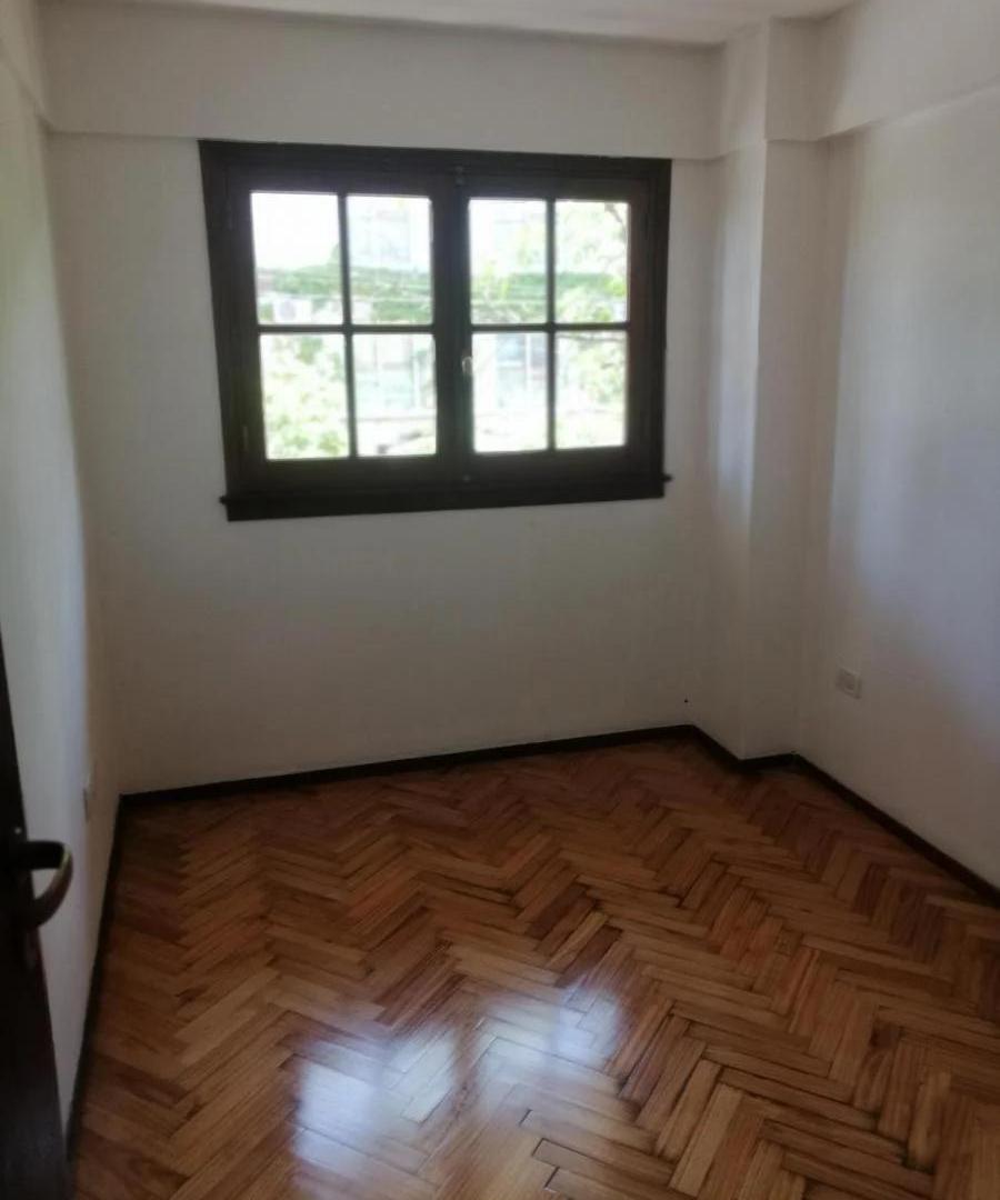 Foto de Departamento en venta - 2 Dormitorios 2 Baños - San Isidro, imagen 2