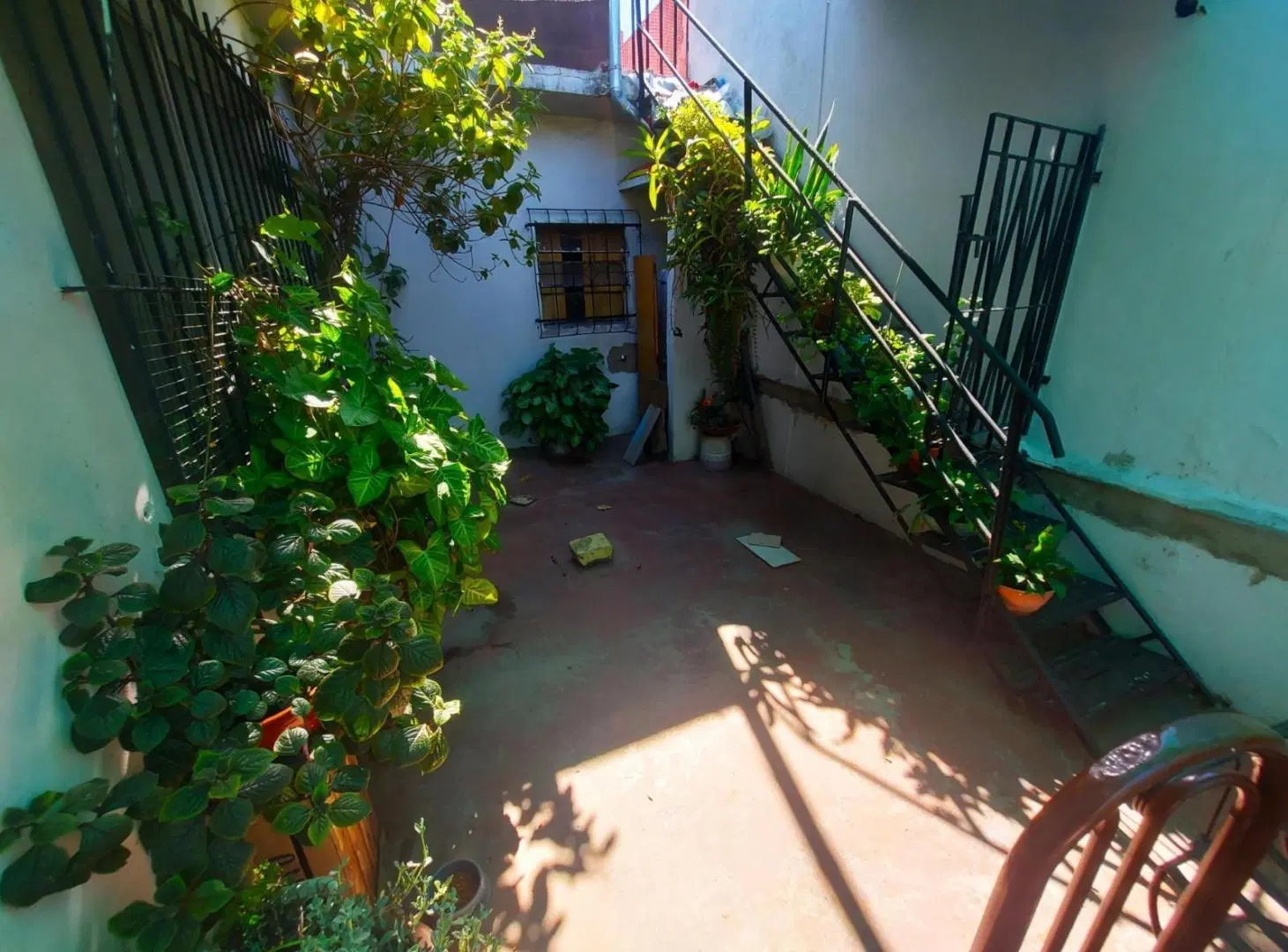 Casa en venta - 3 Dormitorios 1 Baño - 223Mts2 - Gerlí 2