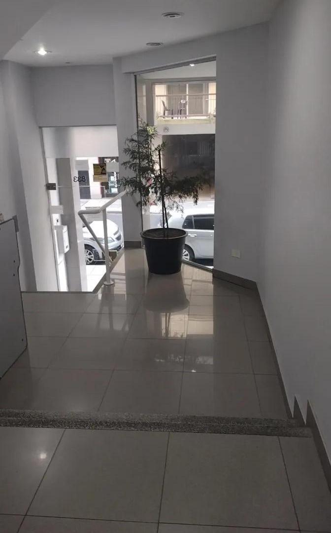 Foto de Departamento Monoambiente en venta - 1 Baño - Olivos, imagen 3