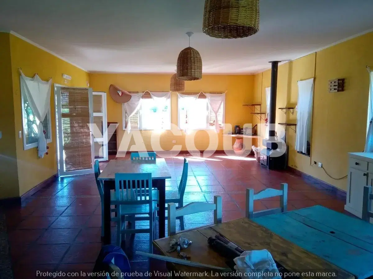 Quinta en venta - 4 Dormitorios 3 Baños - Tandil 5