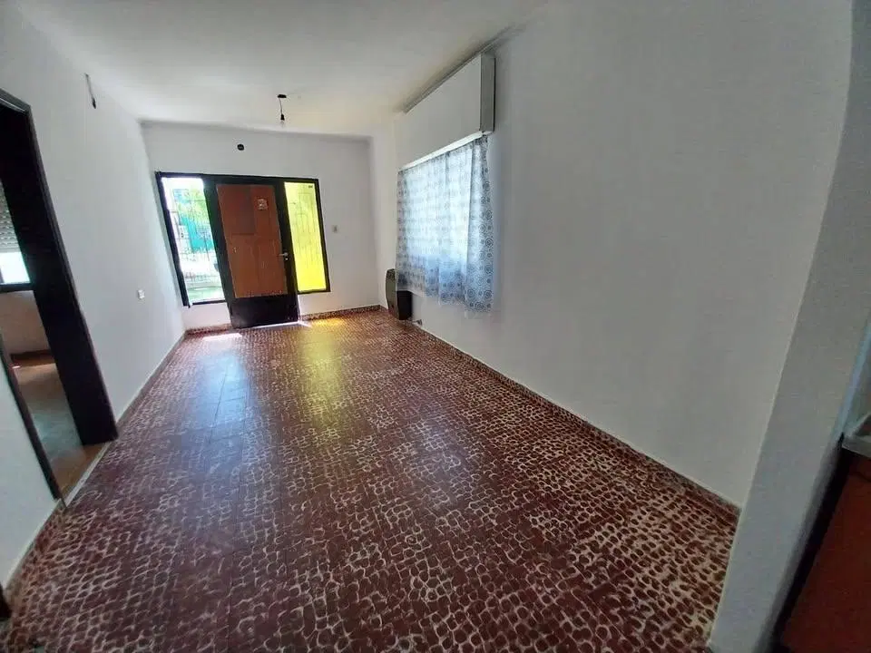 Casa en venta - 3 Dormitorios 1 Baño - Tolosa 4