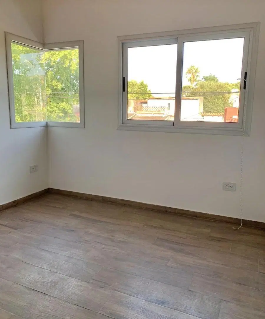 Casa en alquiler - 2 Dormitorios 2 Baños - Lomas De Zamora 5