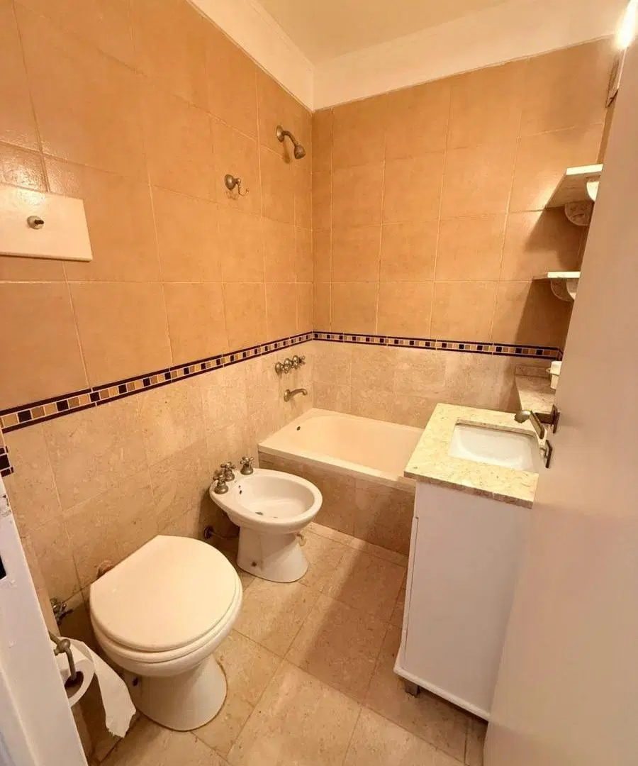 Departamento en alquiler - 2 Dormitorios 1 Baño - Vicente López 4