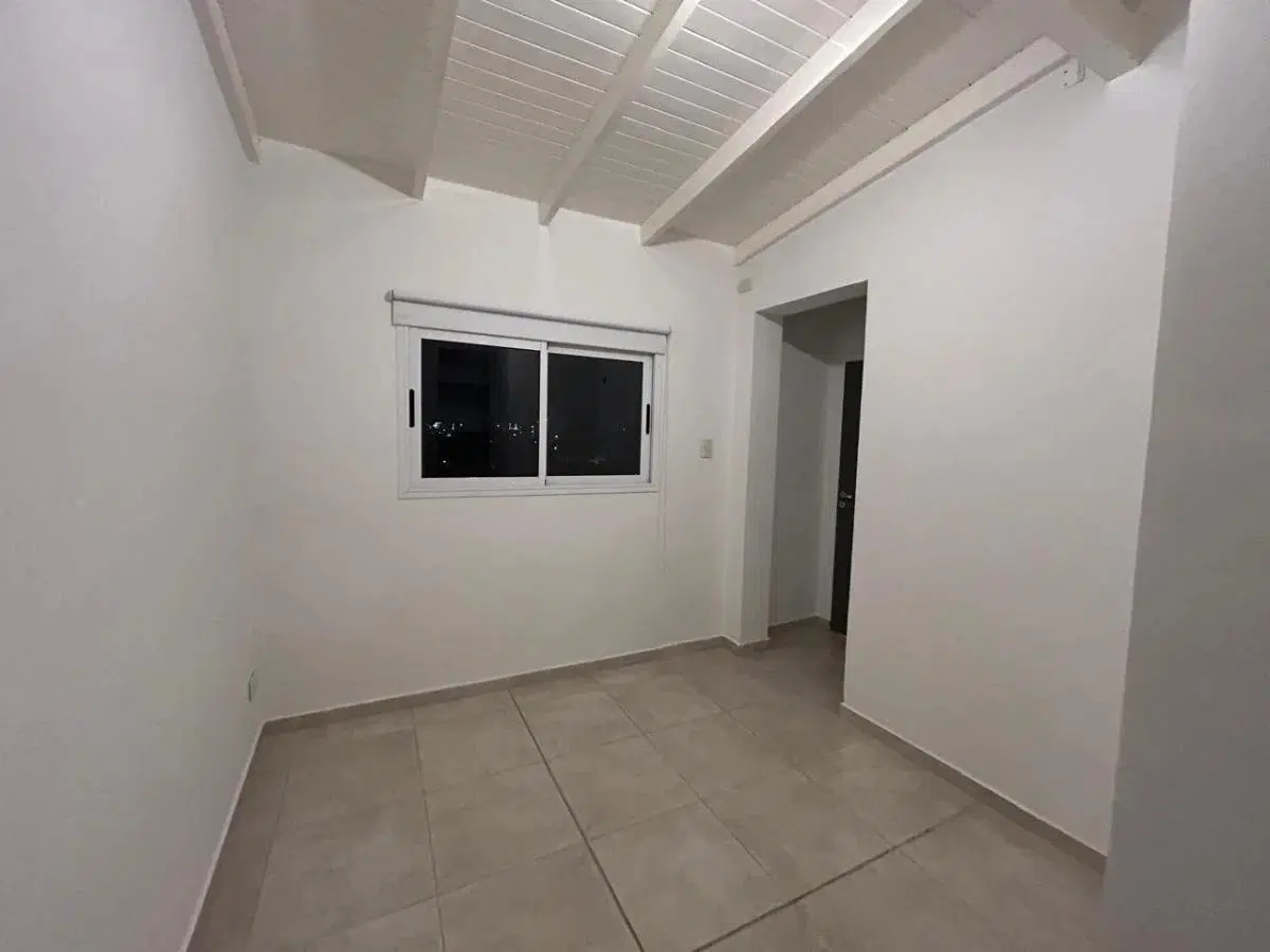 Departamento en alquiler - 1 Dormitorio 1 Baño - Avellaneda 2