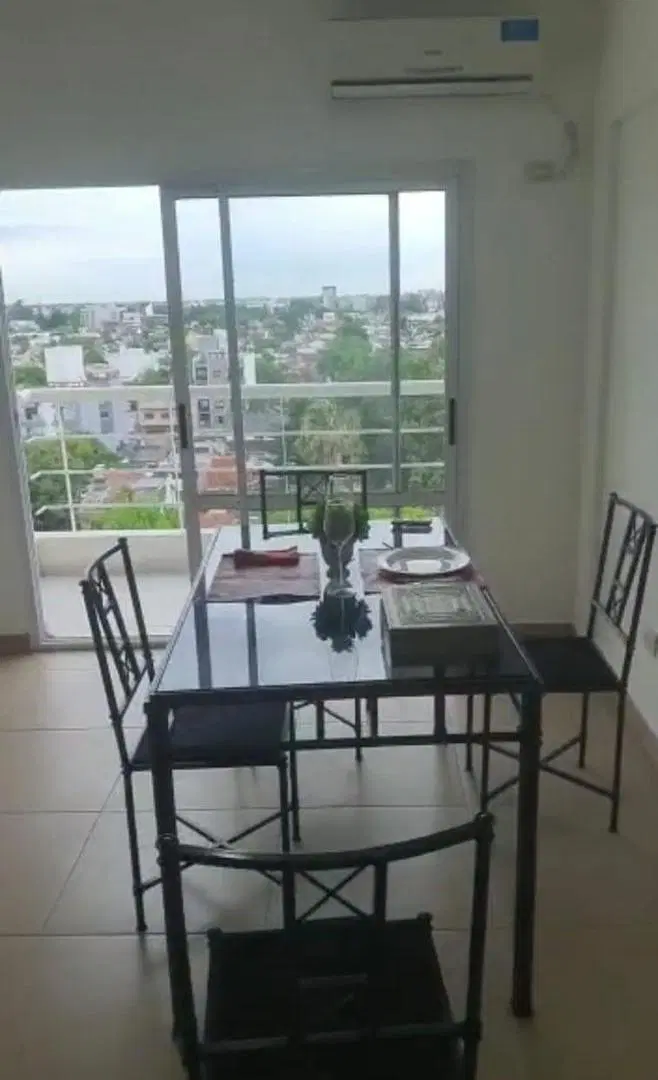 Departamento en alquiler - 1 Dormitorio 1 Baño - Tres De Febrero 3