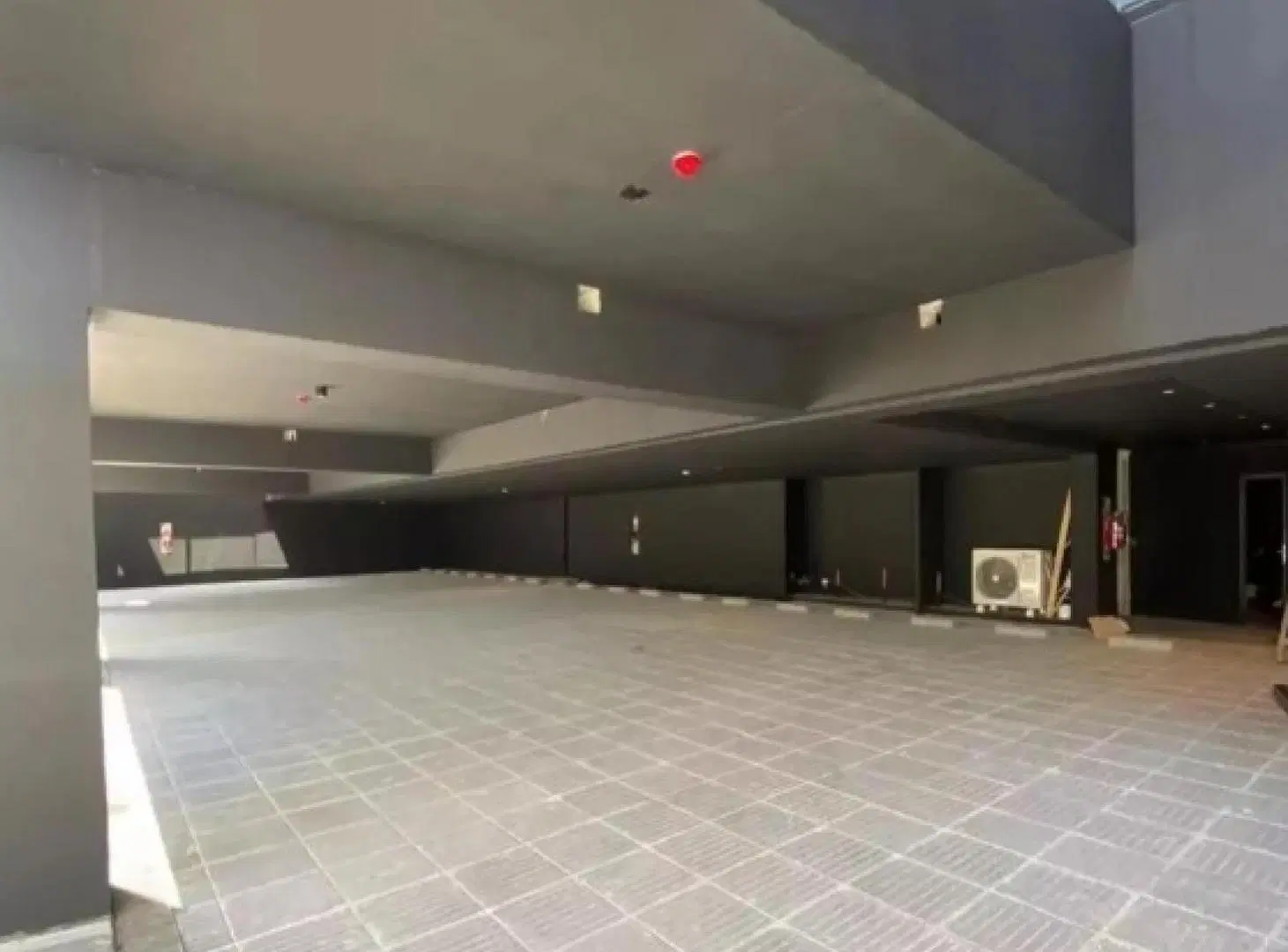 Cochera en venta - 12Mts2 - Olivos 4