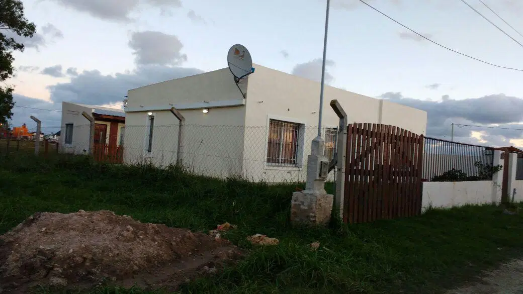 Casa en venta - 3 Dormitorios 1 Baño - Cochera - 405Mts2 - Camet Norte, Santa Clara del Mar 1