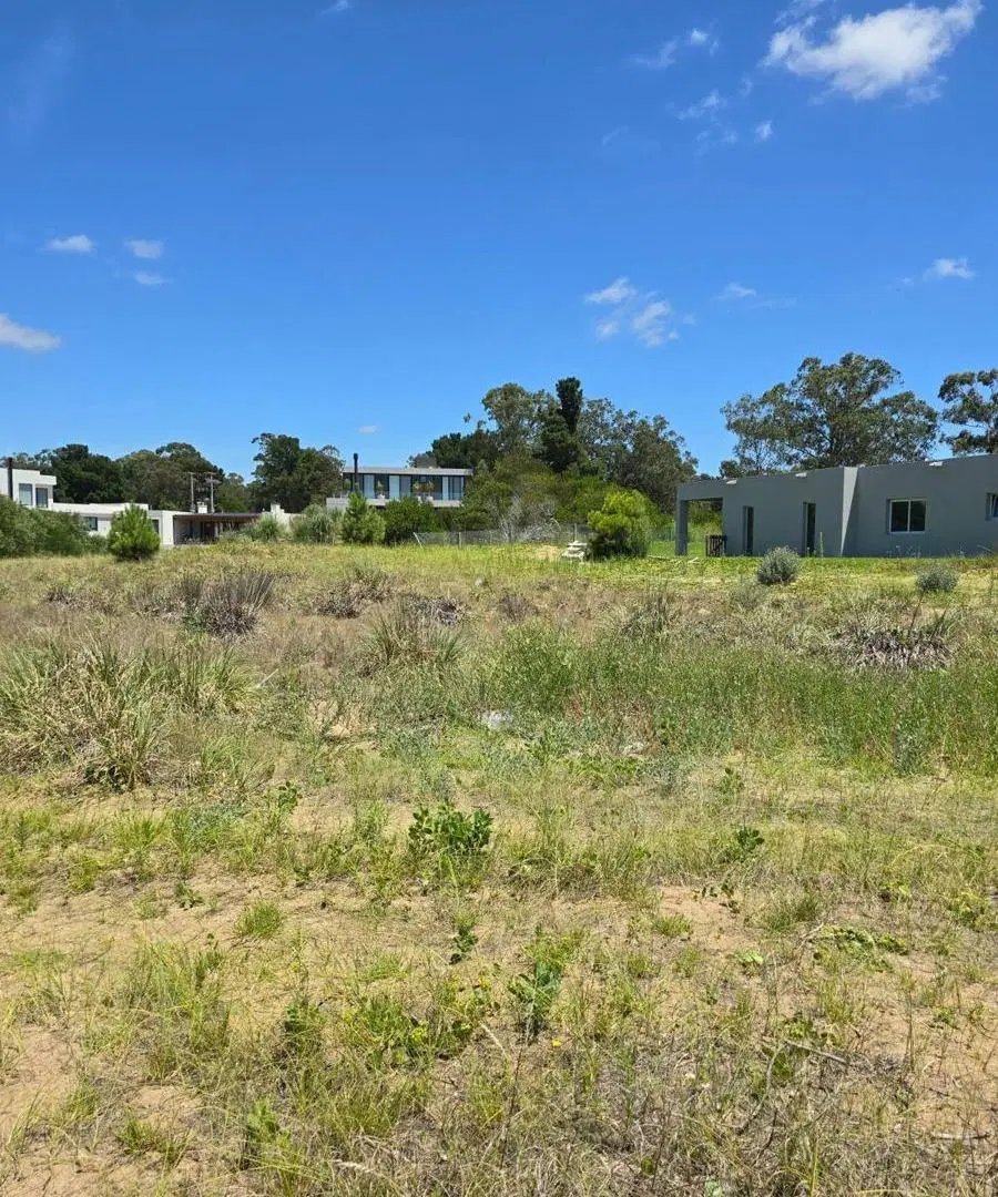 Terreno en venta  - 930 mts2 - Senderos III, Costa Esmeralda 2