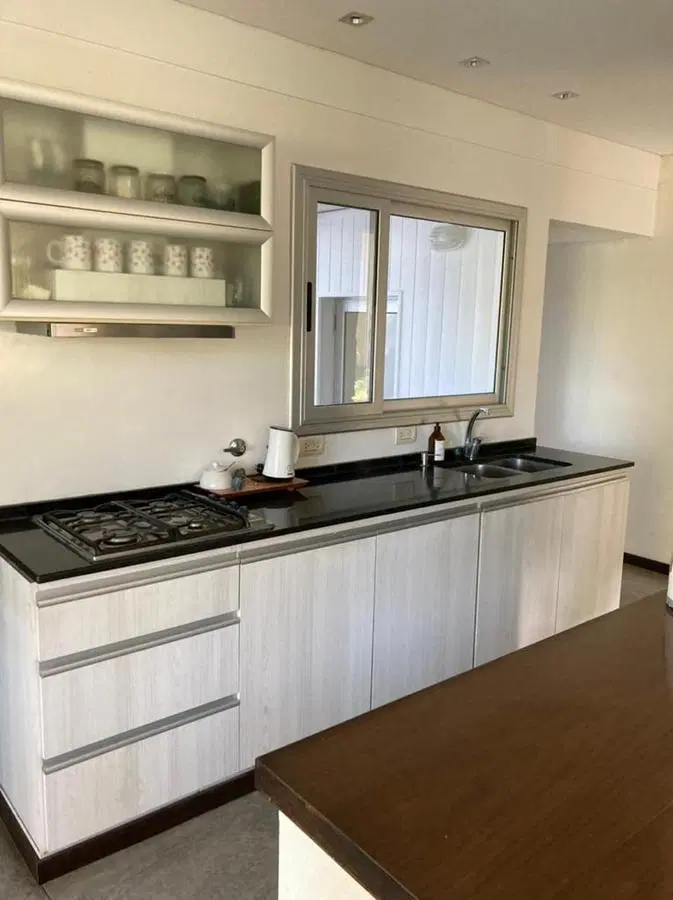 Casa en venta - 3 Dormitorios 2 Baños - 1000Mts2 - Costa Esmeralda 1