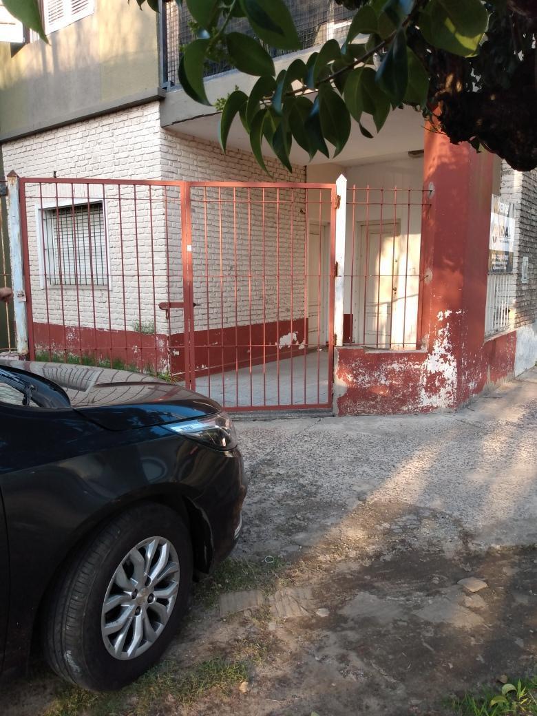 PH en venta - 2 Dormitorios 1 Baño 3 Cocheras - 90Mts2 - Haedo