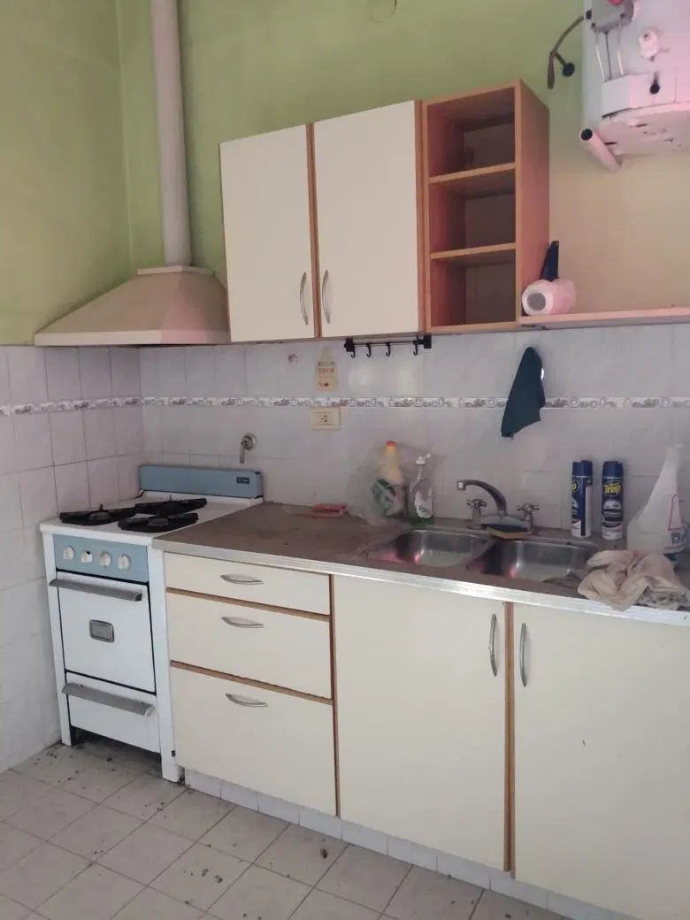 PH en venta - 2 Dormitorios 1 Baño 3 Cocheras - 90Mts2 - Haedo 5