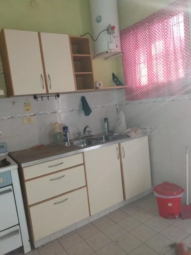 PH en venta - 2 Dormitorios 1 Baño 3 Cocheras - 90Mts2 - Haedo 5