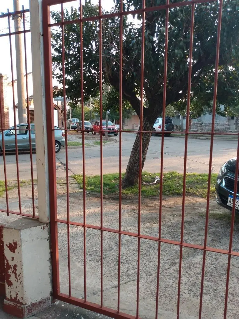 PH en venta - 2 Dormitorios 1 Baño 3 Cocheras - 90Mts2 - Haedo 3