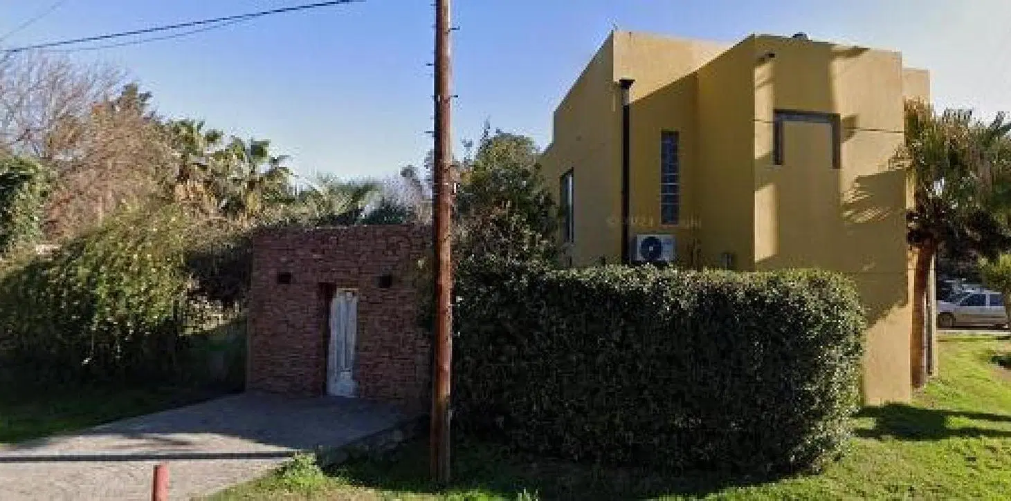 Casa quinta en venta - 5 Dormitorios 4 Baños - Cocheras - 1.600Mts2 - Ezeiza 8