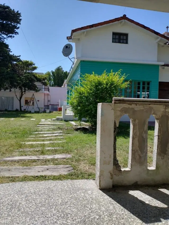 Casa en venta - 5 Dormitorios 3 Baños - Mar de Ajó 3