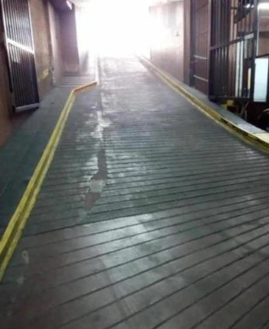 Cochera en venta - 10Mts2 - Microcentro 5
