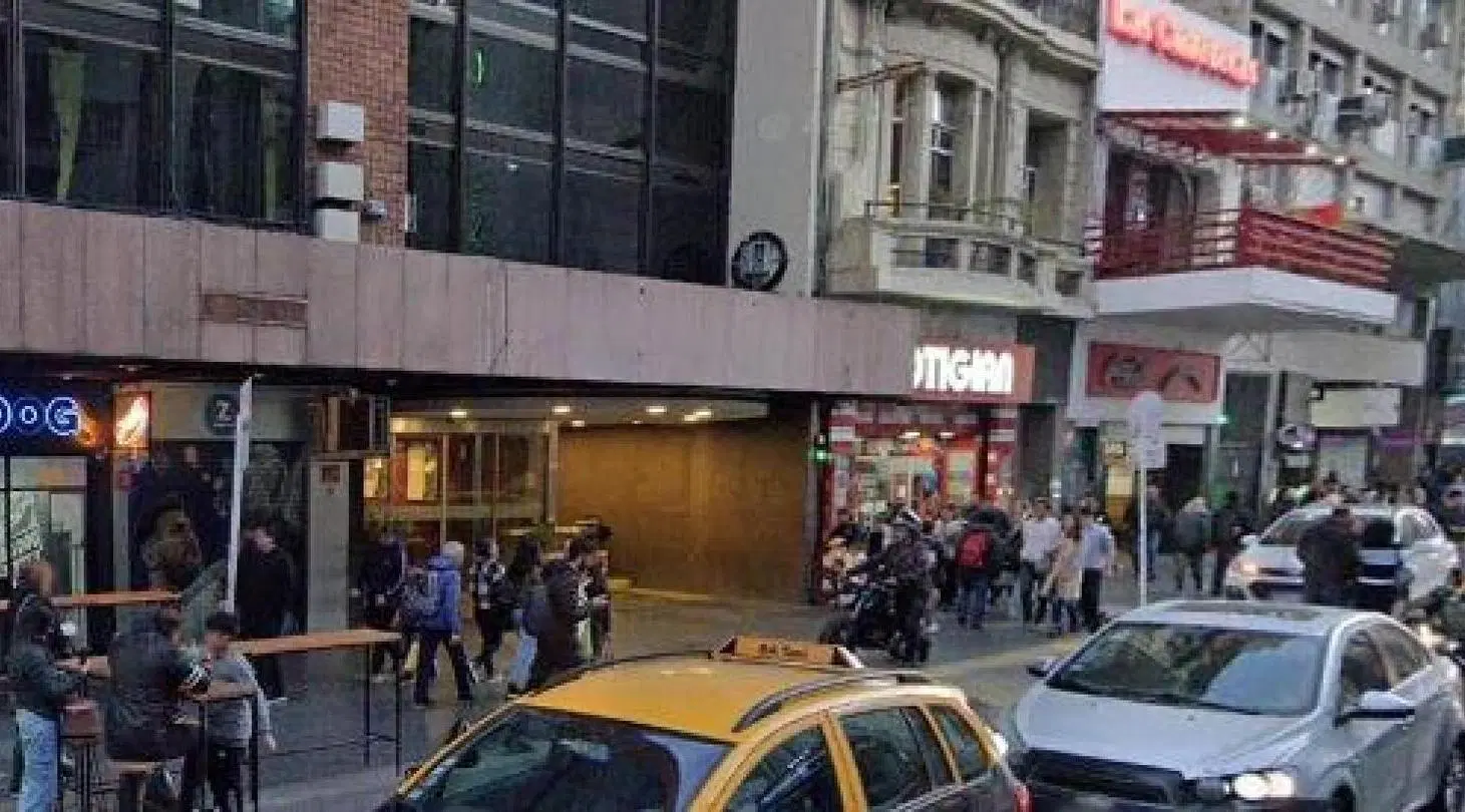 Cochera en venta - 10Mts2 - Microcentro 3