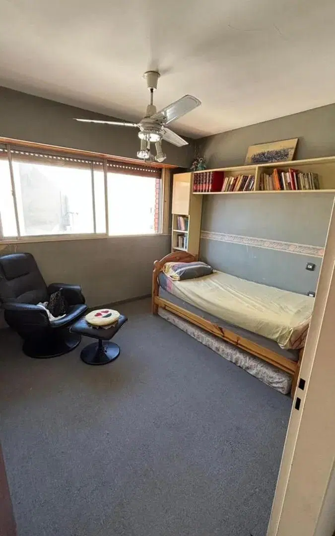 Departamento en venta - 4 Dormitorios 2 Baños - Castelar 4