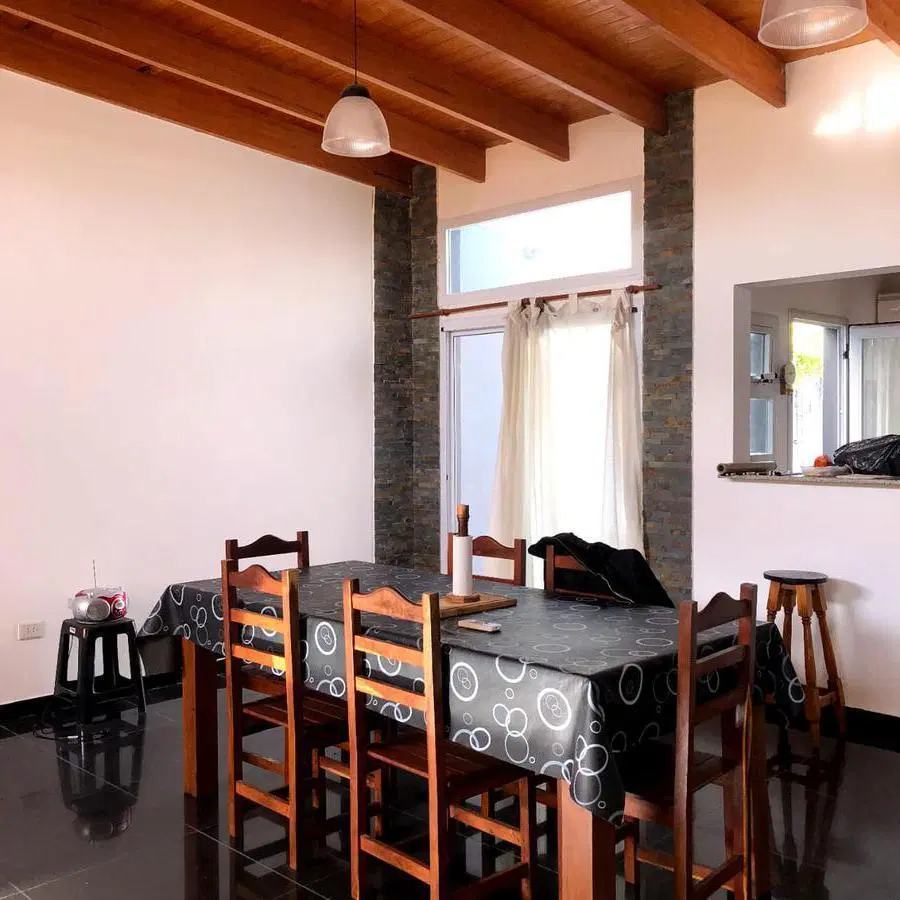 Casa en venta - 3 dormitorios 1 baño - Cocheras - 376mts2 - Villa Parque Sicardi 3