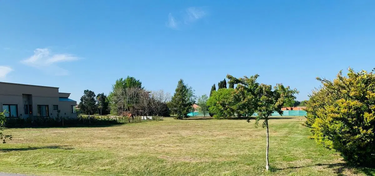 Terreno en venta - 1.602mts2 - Haras San Pablo Club de Campo, General Rodríguez 1