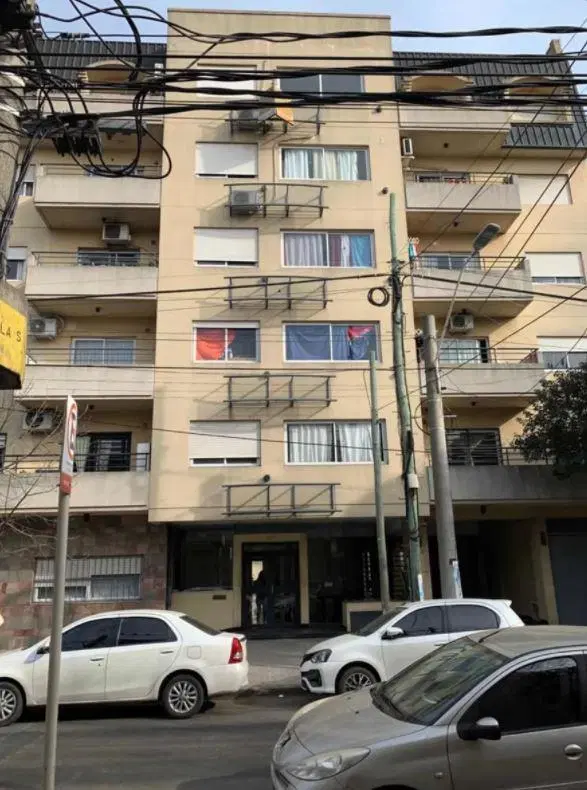 Departamento VENTA - 1 dormitorio 1 baño - 37mts2 totales - Moron 5