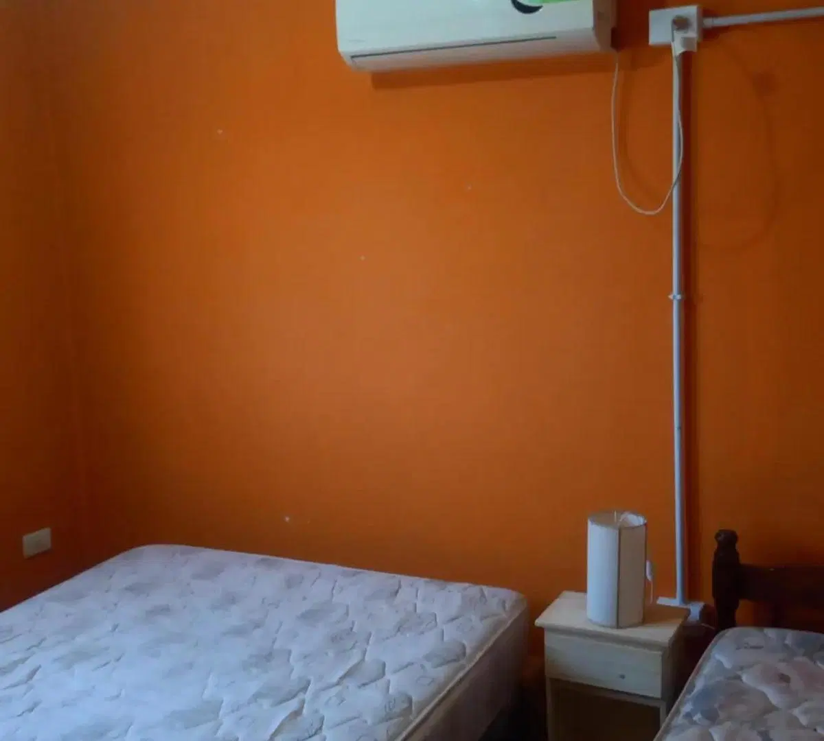 Casa en venta - 2 Dormitorios 2 Baños - Cocheras - 375Mts2 - Villa Naturaleza 3