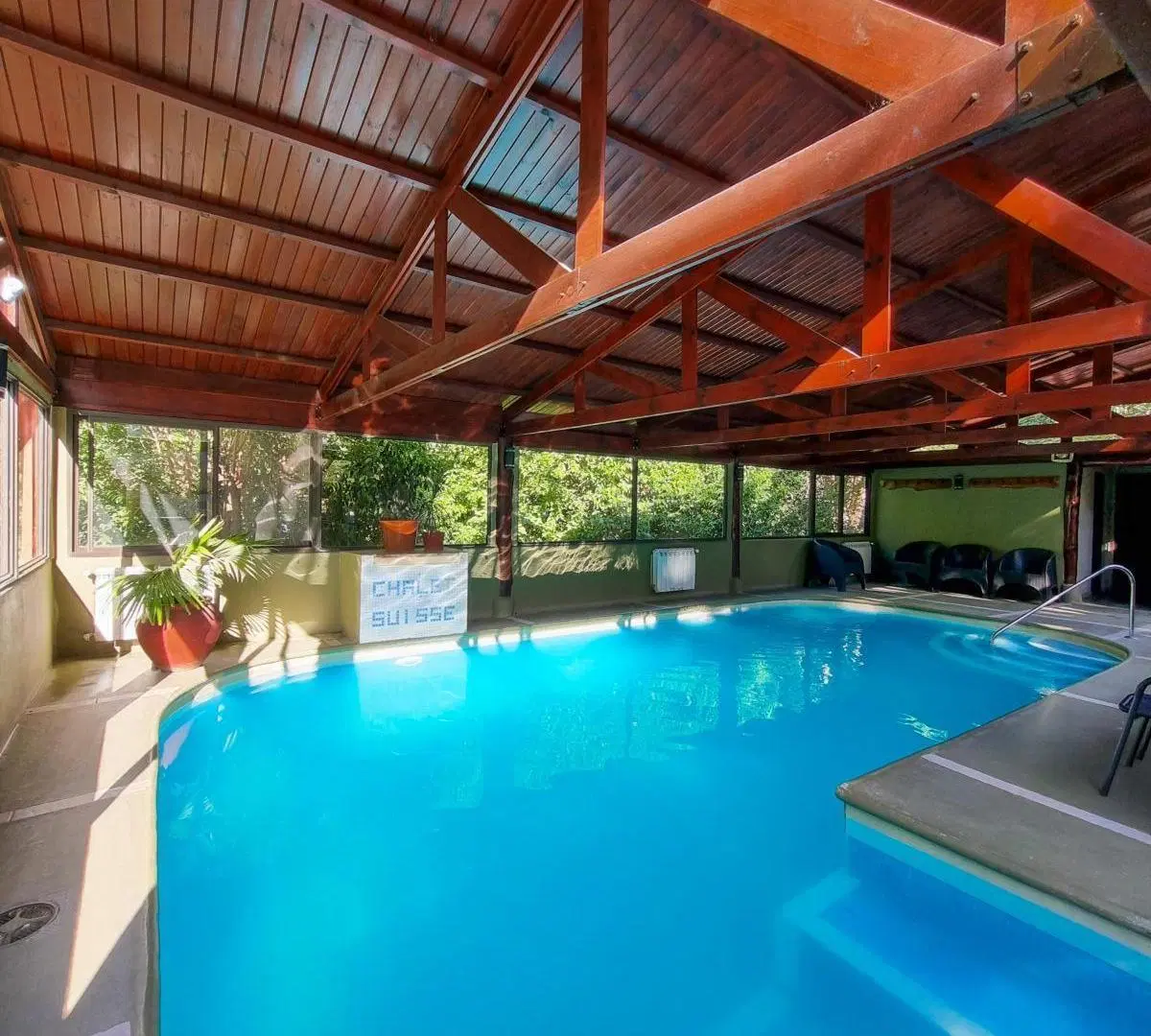 Edificio Comercial en Venta - 20 Dormitorios 24 Baños - 4120mts2 Villa General Belgrano 2