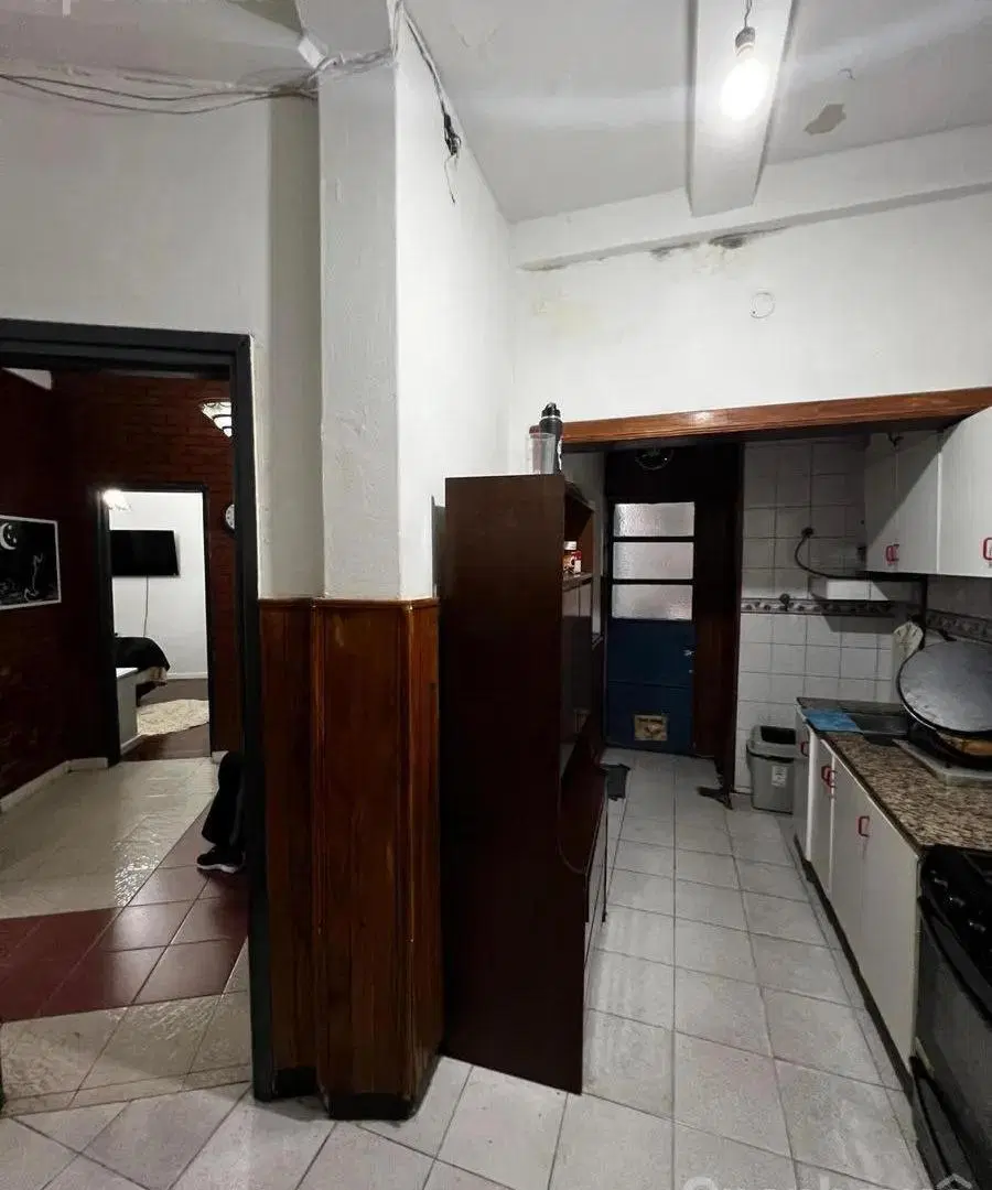PH en venta - 2 Dormitorios 1 Baño - Parque Avellaneda 3